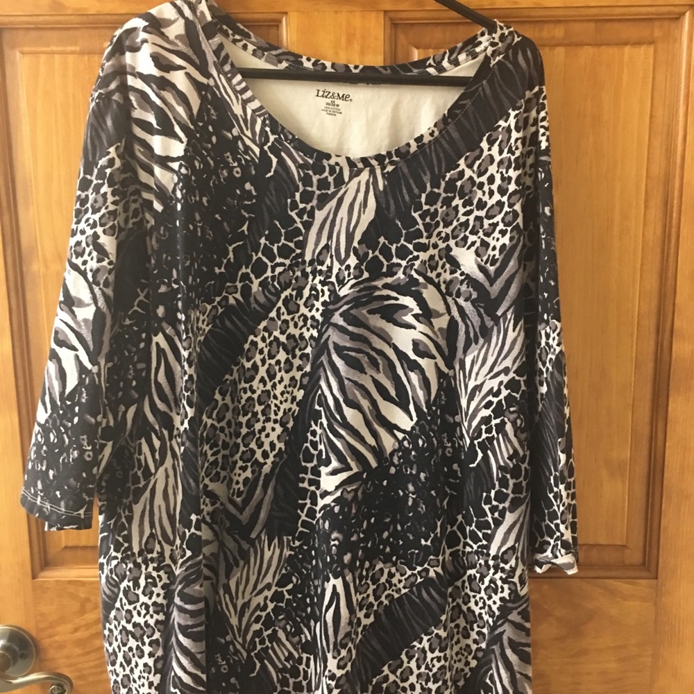 Plus size multi color top